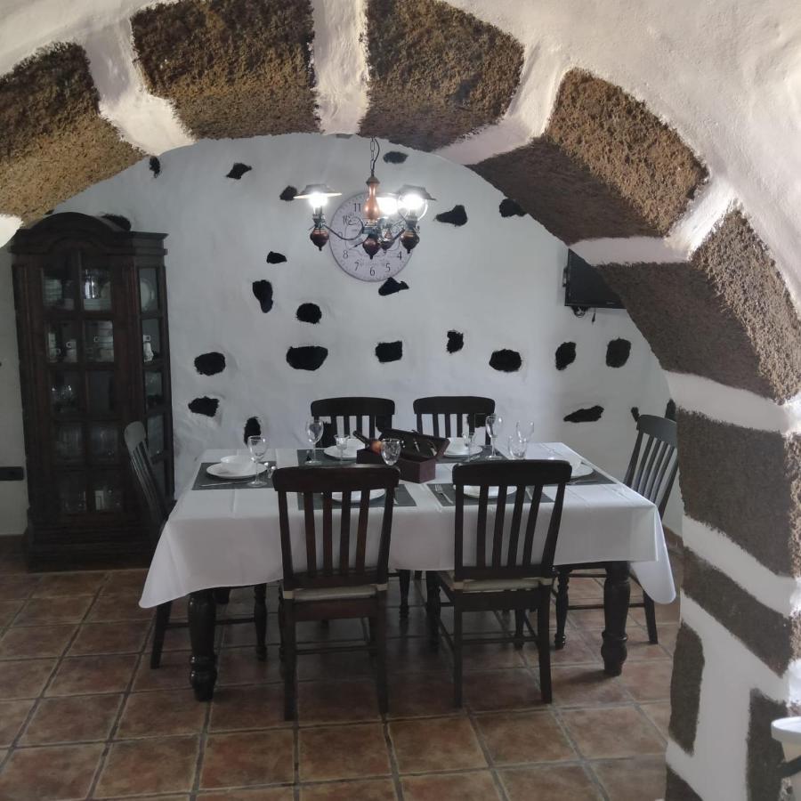 Lanzarote Casa Volcanica-Anclada Sobre La Lava Del Volcan Montana Blanca Eksteriør bilde